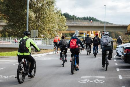 Otvoritev kolesarske CE-SˇT-SˇE-148